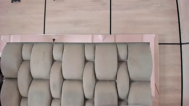 karol_lewiss's cam snapshot