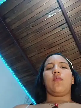 Freyja_sxpee live sex cam