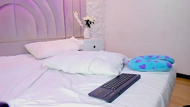 rebeca_brown_ live sex cam