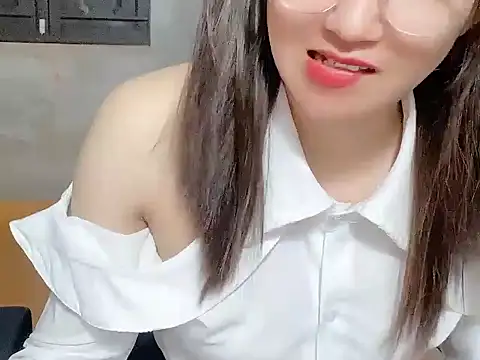 TranOanh999's cam snapshot