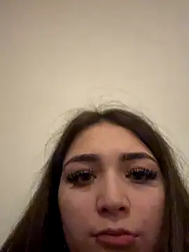 EllaClarke live sex cam