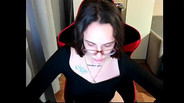 Mia_Martin777's cam snapshot