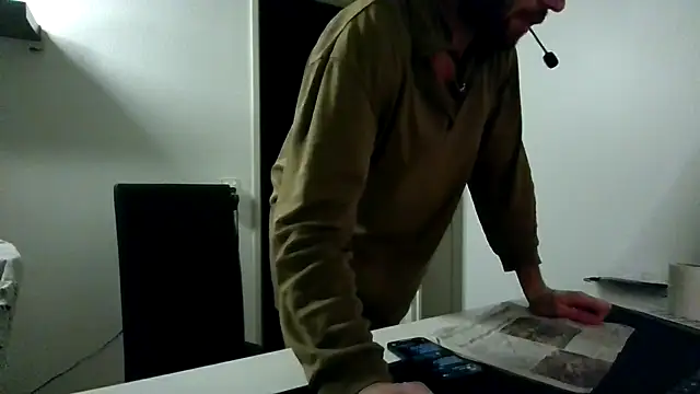 alpha-hunk's cam snapshot