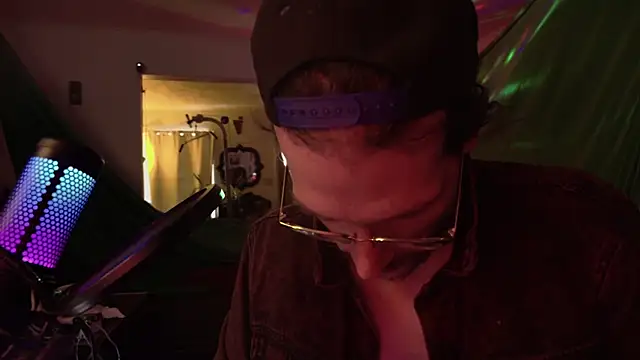 MasterDaddyCool live sex cam