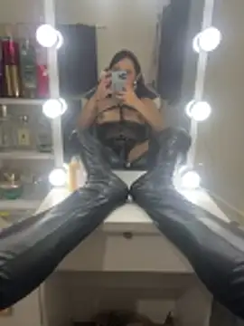 TsHollyFrana live sex cam