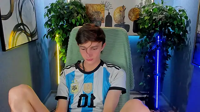 John_Weasley live sex cam