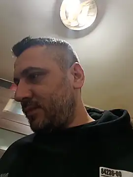 Aly-john1985's cam snapshot