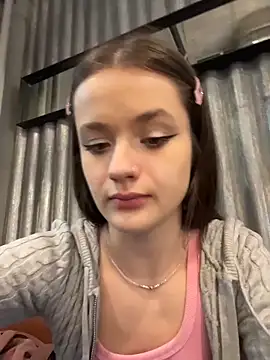 KittyQueeny live sex cam