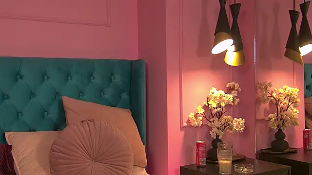 TaliaMorenne's cam snapshot