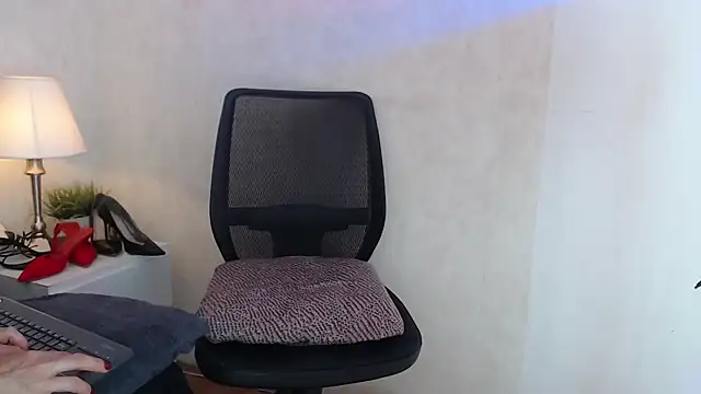 Mia_Mott's cam snapshot