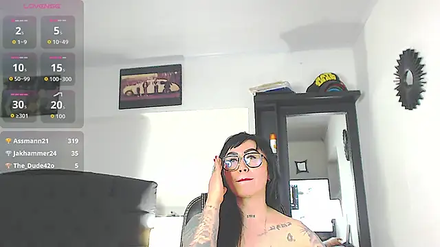 Vicky_hotmilf's cam snapshot