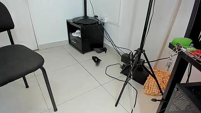 CatleyaSmith's cam snapshot