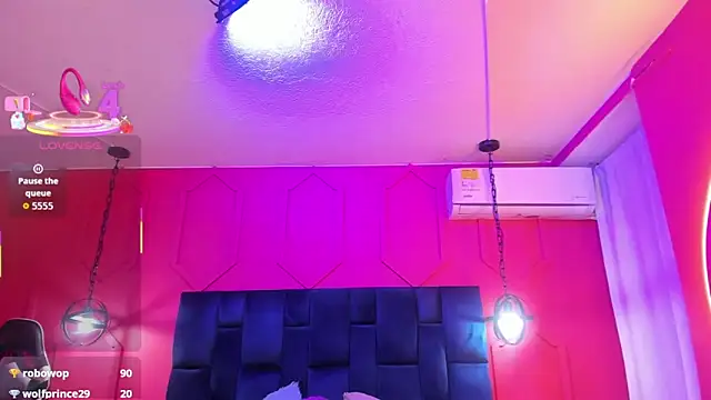 chantall1375's cam snapshot