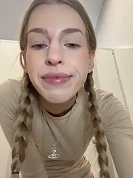 kira_mia's cam snapshot