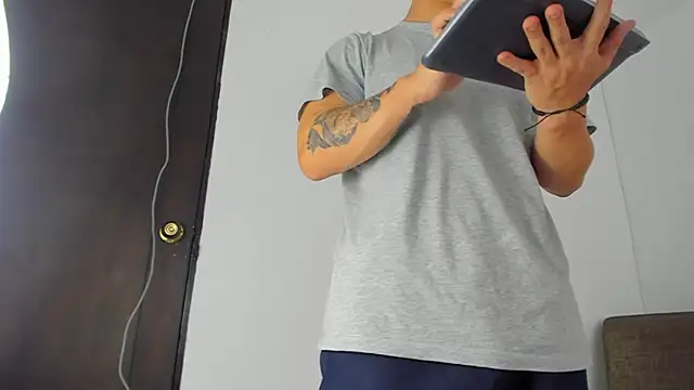 Liam_saint live sex cam