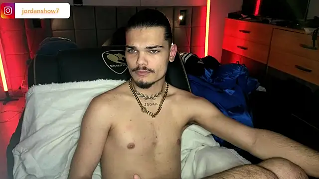 JordanShow live sex cam