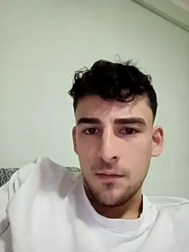 Yasinyasin7 live sex cam