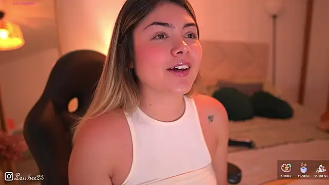 Lau_Bee live sex cam