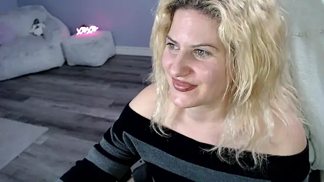 BellaStar84's cam snapshot