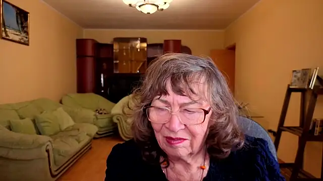 Betty_Brick's cam snapshot