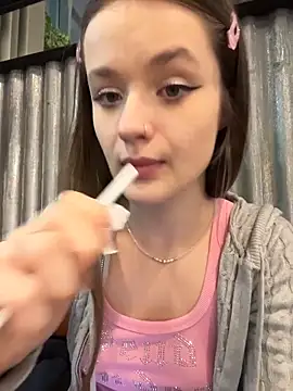 KittyQueeny's cam snapshot