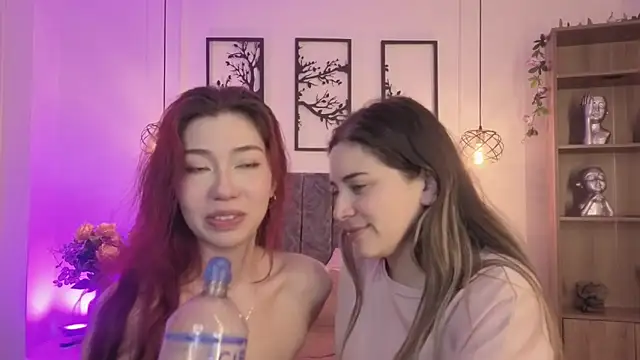 Andy_and_emma's cam snapshot