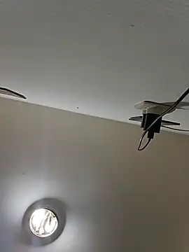 Aly-john1985's cam snapshot