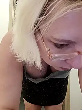 VikaKing's cam snapshot