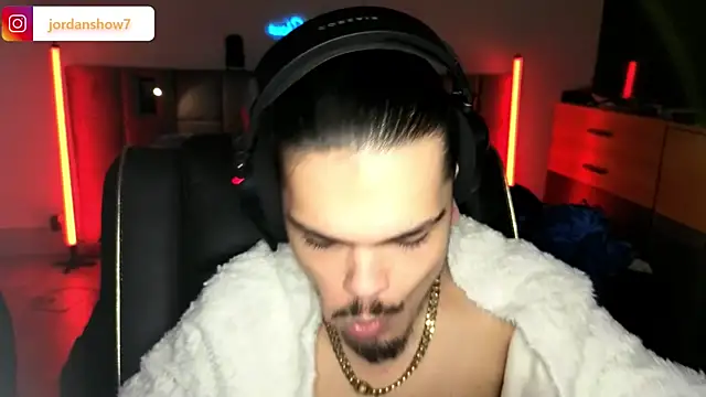 JordanShow live sex cam