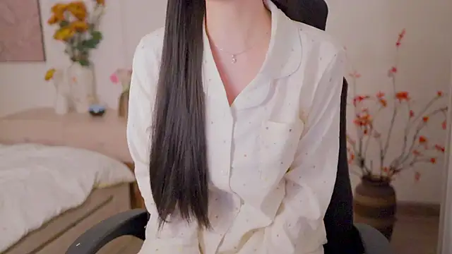 SpiderIily live sex cam