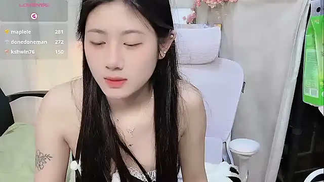 Yvonne-07's cam snapshot