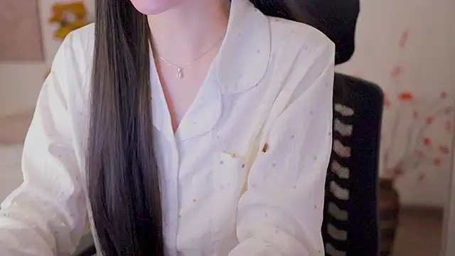 SpiderIily live sex cam