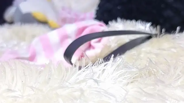 Apolo_Ushi live sex cam