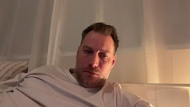 Christian87xxx live sex cam