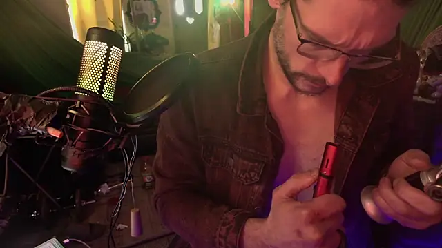 MasterDaddyCool live sex cam