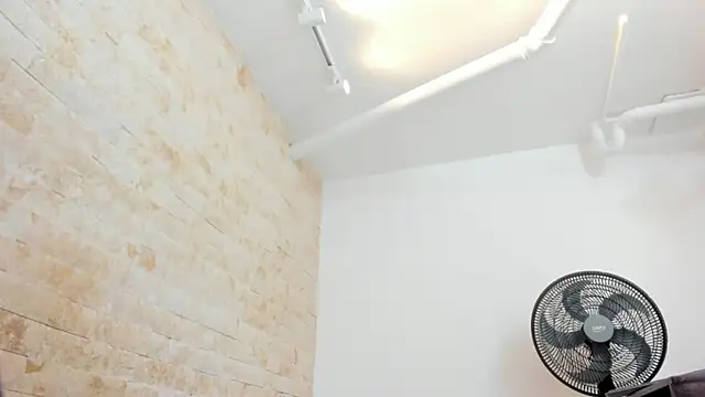 mia_roldan_'s cam snapshot