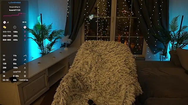 MissLovelyLilyy's cam snapshot