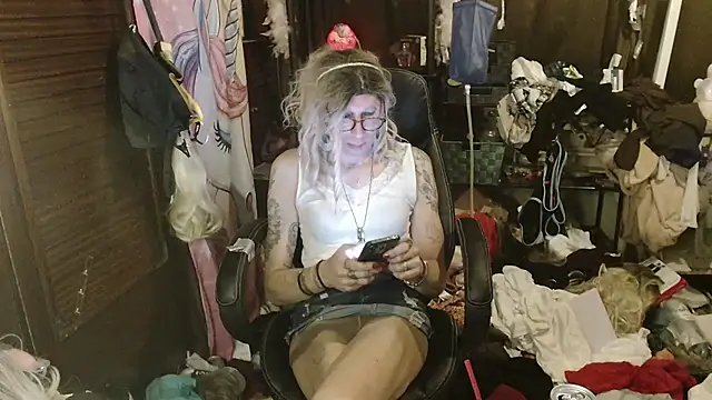 Ombeline1 live sex cam