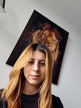 Nahiajhonson_'s cam snapshot