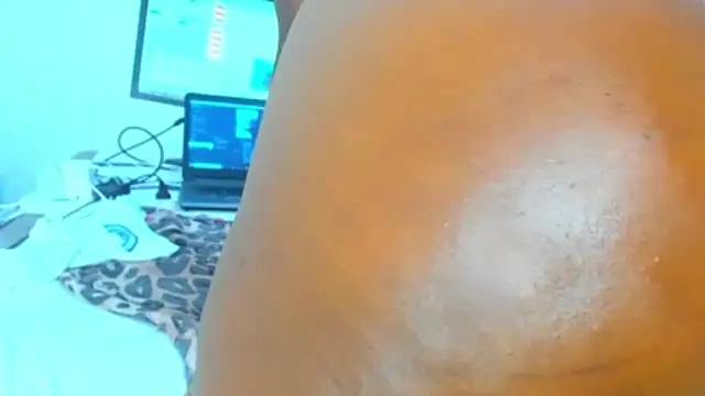 Natasha_Spencer's cam snapshot