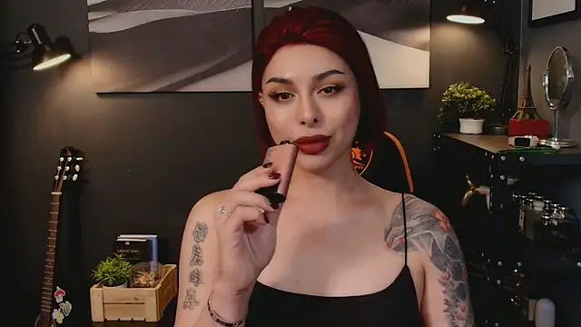 LetisiaRocks live sex cam