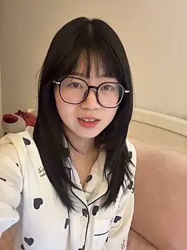 Ella-AAAAA live sex cam