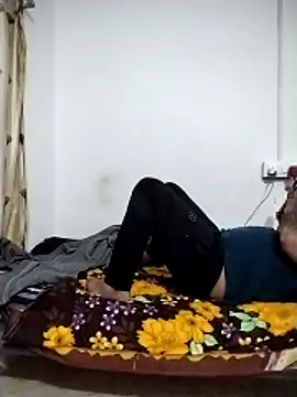 Desi_Lodo_Gujju_Boy's cam snapshot