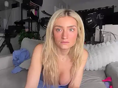meggsworld live sex cam