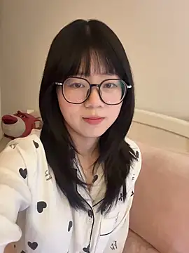 Ella-AAAAA live sex cam