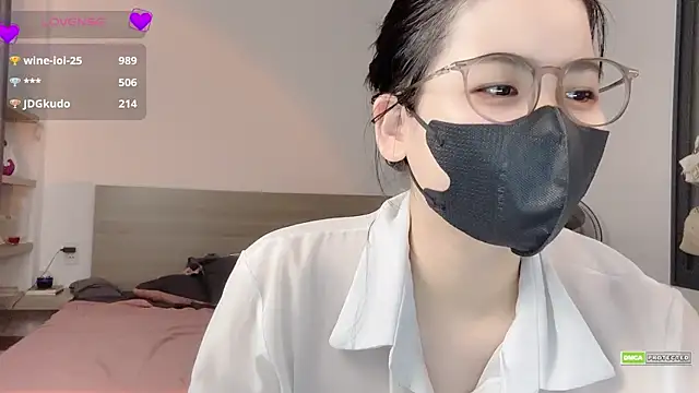 _Lov_Lynh live sex cam