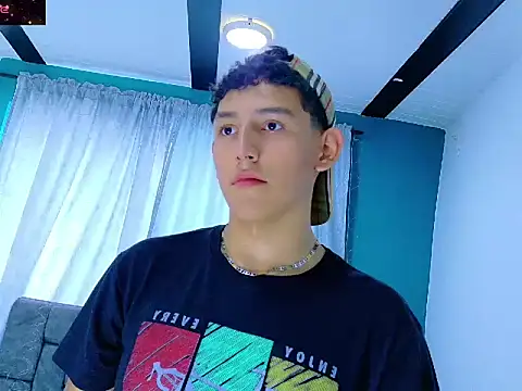 FelipeGonzalezz's cam snapshot