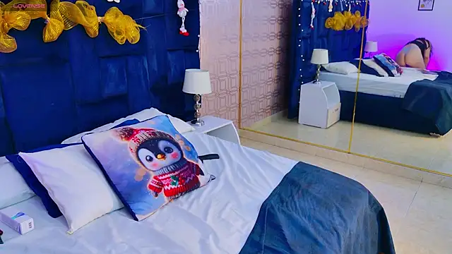 Mia-Ghost's cam snapshot