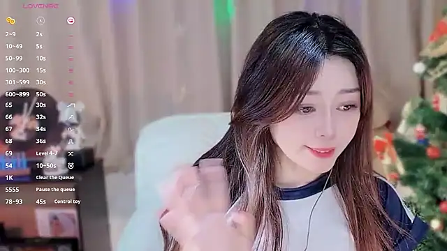 Yiluo95 live sex cam