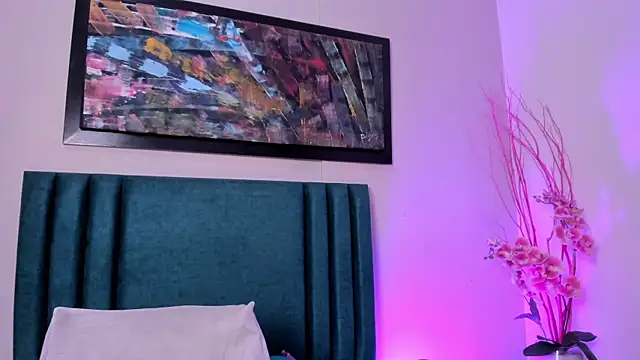 AntonellaHall_'s cam snapshot